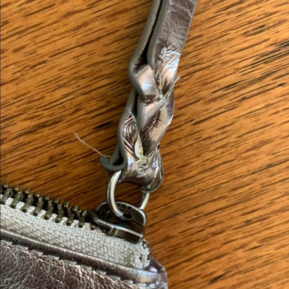 The Sak wristlet leopard and gold - Picture 5 of 5